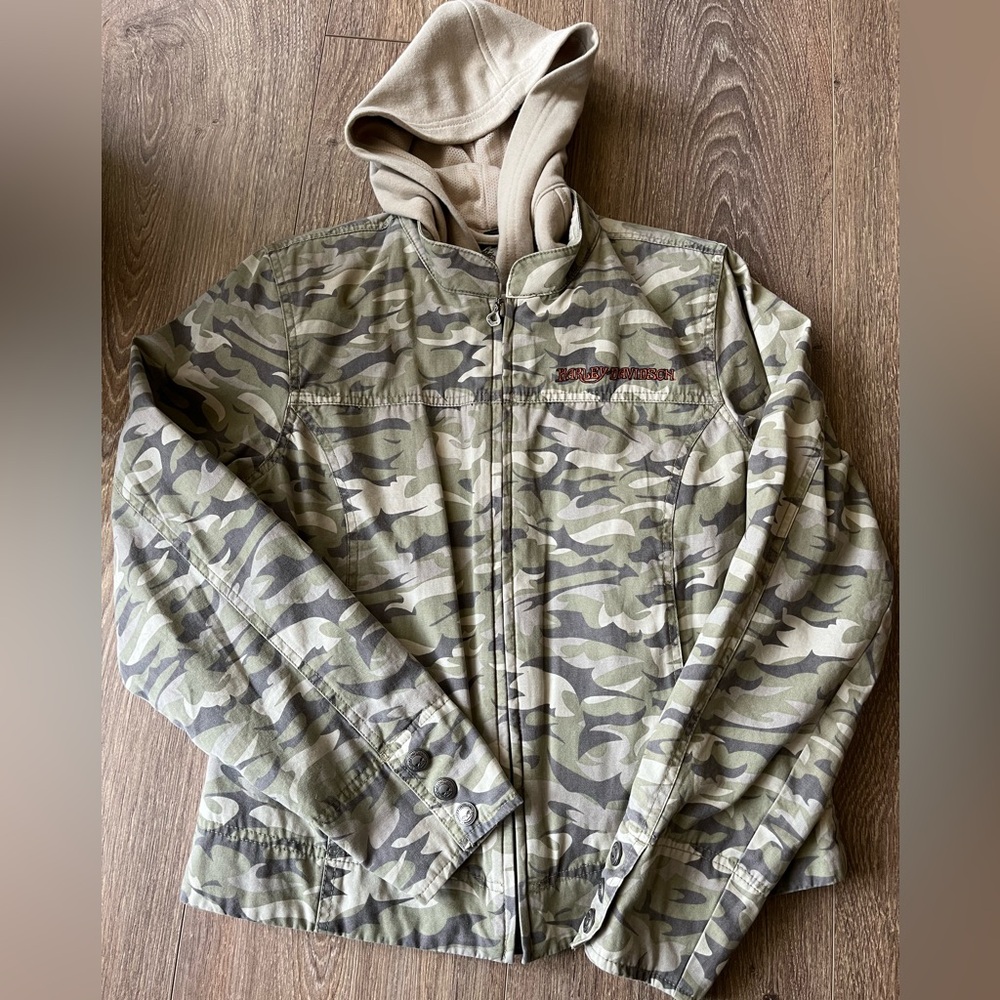 Harley-Davidson camo jacket & cream Hoodie